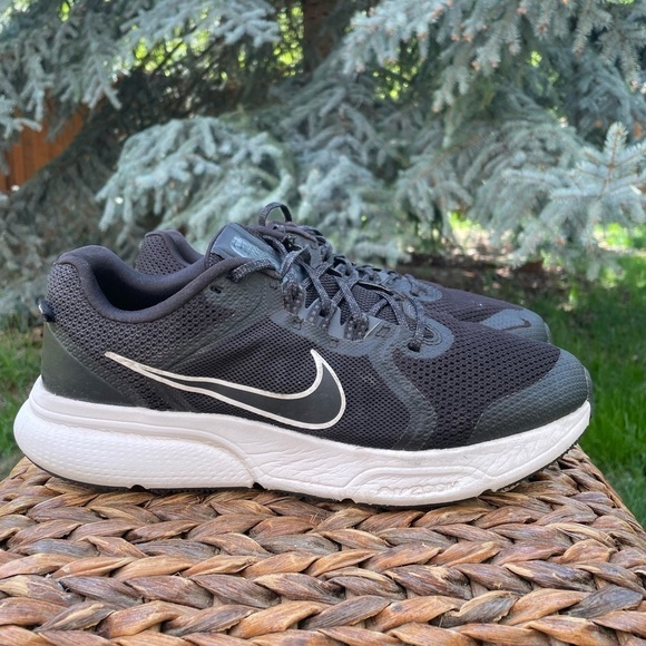 Nike mens Zoom Span 4 Road Running Shoes Black/White-dark Smoke Gray. Size 9.5 - Picture 2 of 10